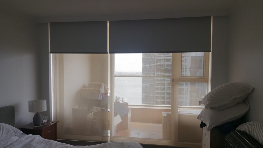 Dual blinds